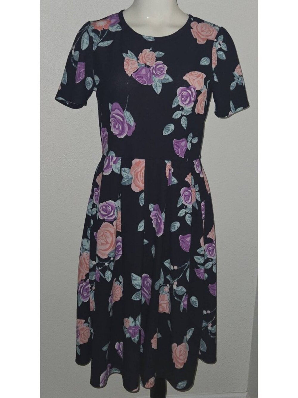 LuLaRoe Amelia Dress Navy Blue Floral Pink Purple Green Pockets Size Large